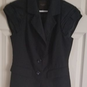 Small" the limited cillection" short sleeve dress coat